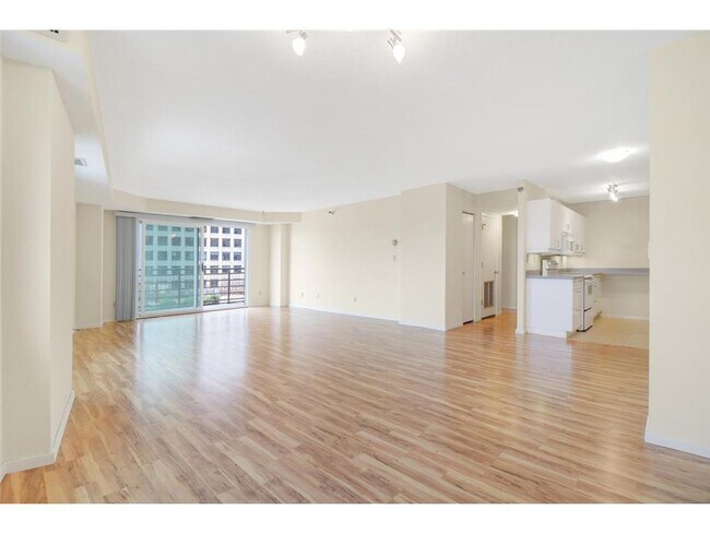 Photo - 66 9th St E Unit 1315