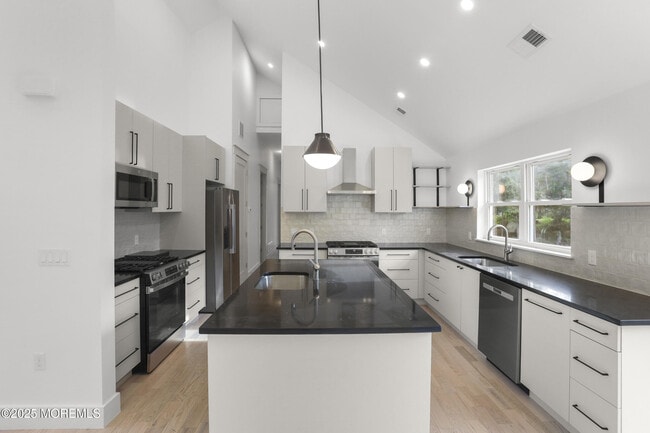 Photo - 1405 Ridge Ave