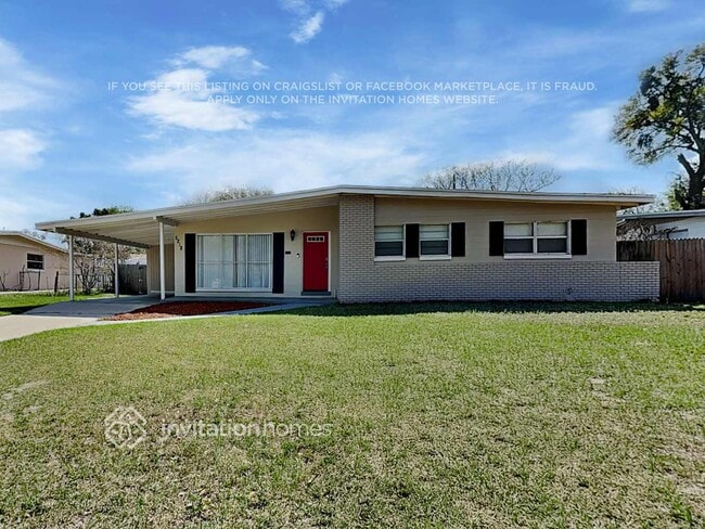 Building Photo - 5218 Grandview Dr