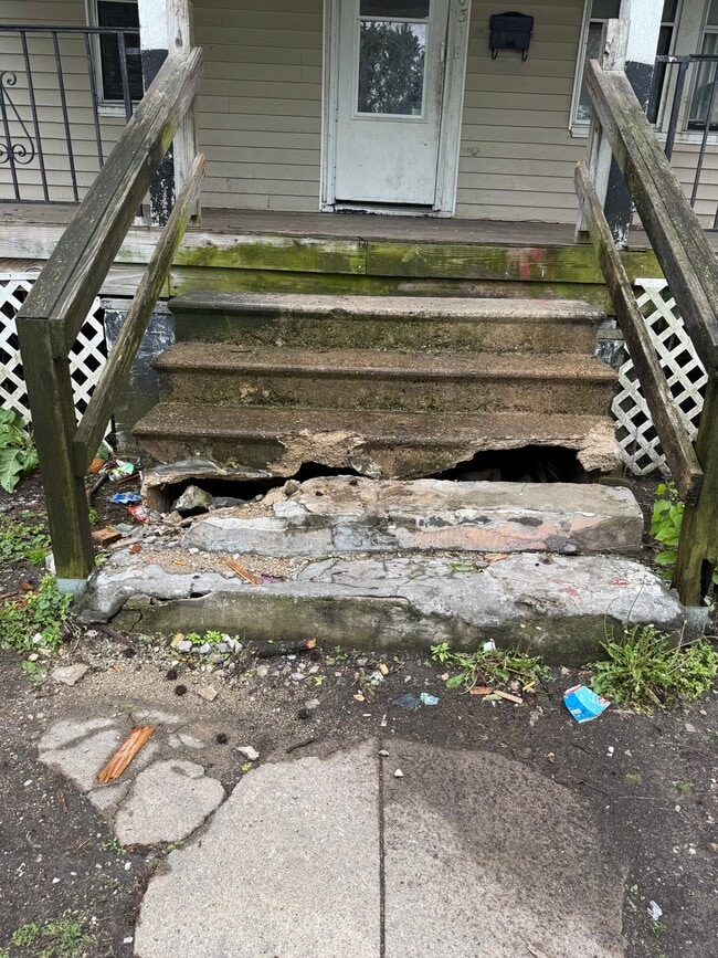 Photo - 1303 E Whitmer St