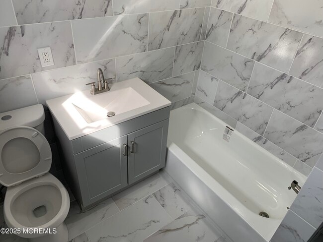 Photo - 219 Hyers St