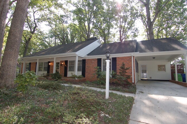 Building Photo - 5400 Emerson Dr Rental