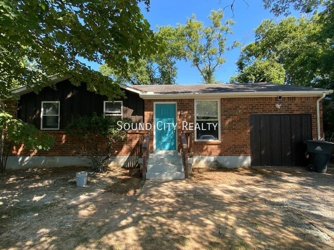 Building Photo - 3232 Hinkle- Rental