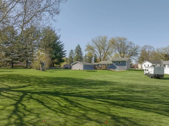 Photo - 1429 Columbus Dr