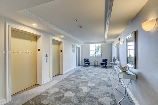 Photo - 1919 Van Buren St Unit 620A