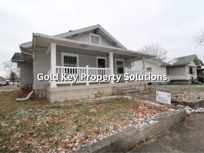 Photo - Attractive 2 BR 1 BA House with 2-Car Garage and Covered Porch (NO SECTION 8)