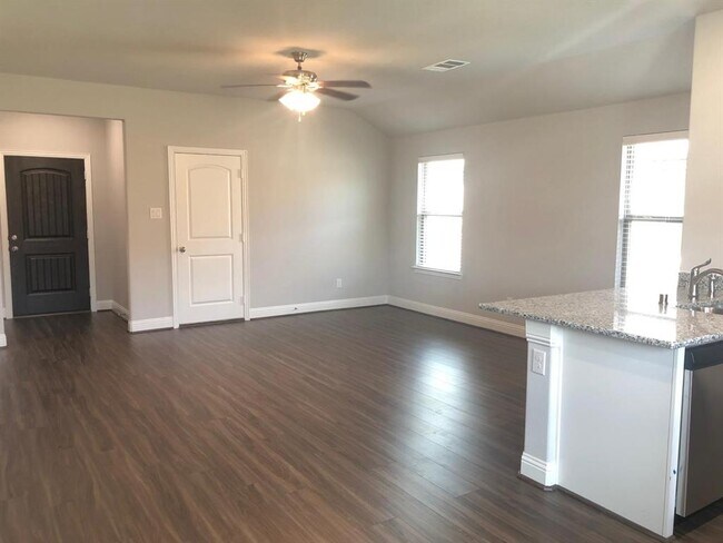 Photo - 1415 Warringwood Dr