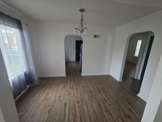 Photo - Charming 2 Bed Home with Dining Room & Attached Garage