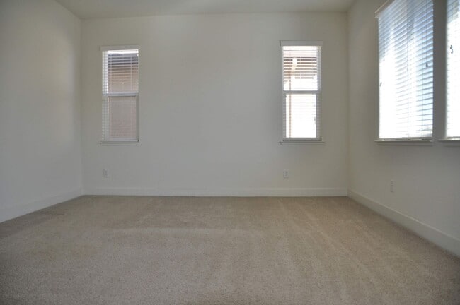 Photo - Beautiful North Natomas 3/2 plus LOFT!  Please read entire ad prior to requesting a viewing!
