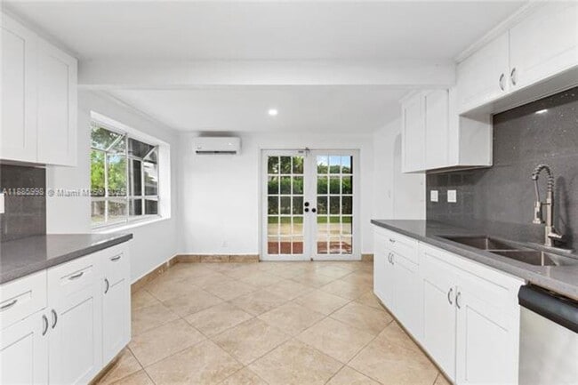 Photo - 8645 SW 128th St