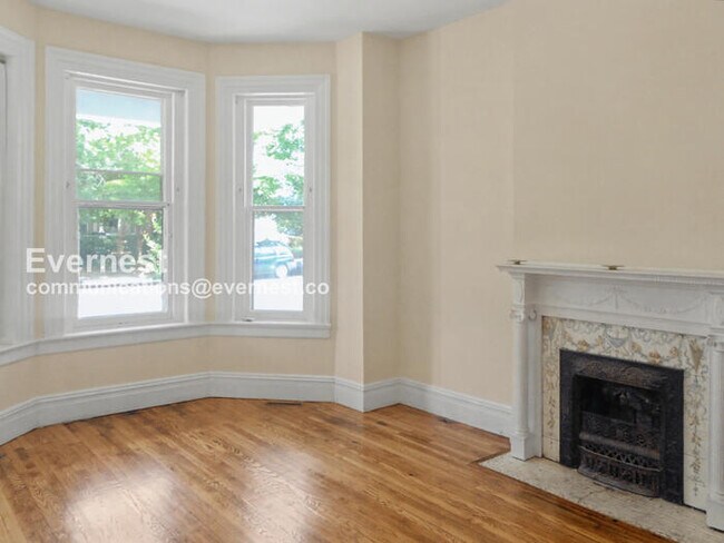 Photo - 1815 W Grace St Unit Apt 1