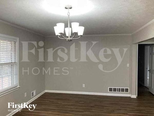 Photo - 581 Carlouetta Rd