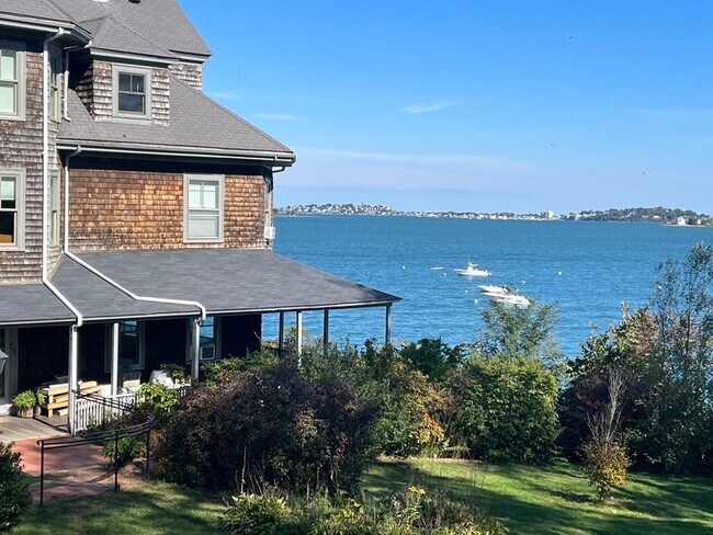 Photo - 55 Whiton Ave