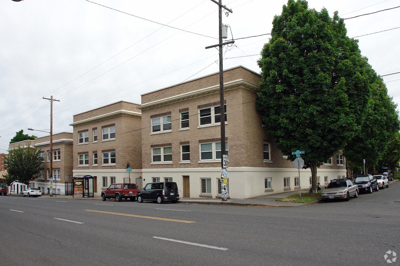 Photo - Morlee Court Apartments