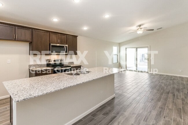 Photo - Bright & Modern Living with Open Layout & Backyard Space