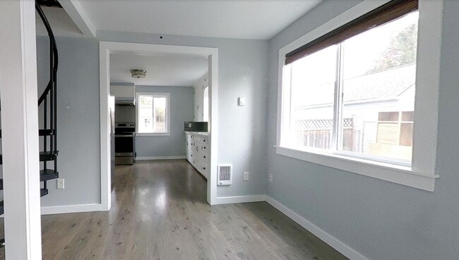 Photo - Charming 1+bd, 1ba Bungalow w/ Renovated A...