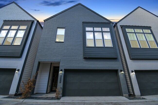 Building Photo - 4510 Old Yale St