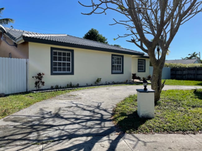 Photo - 9140 SW 169th Terrace