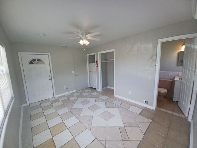 Photo - 4970 Vincennes St Unit 4970 Vincennes Street 2A