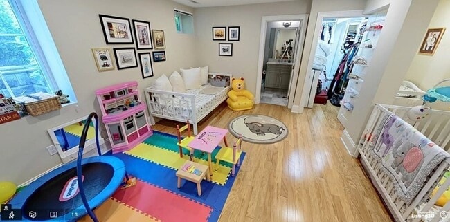 Photo - 281 Walnut St Unit 2a