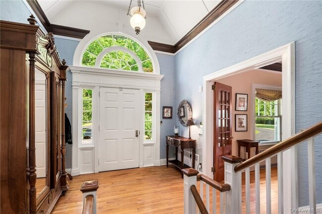 Photo - 220 Croton Ave