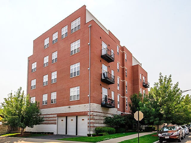 Building Photo - 949 N Willard Ct Unit 502 Rental