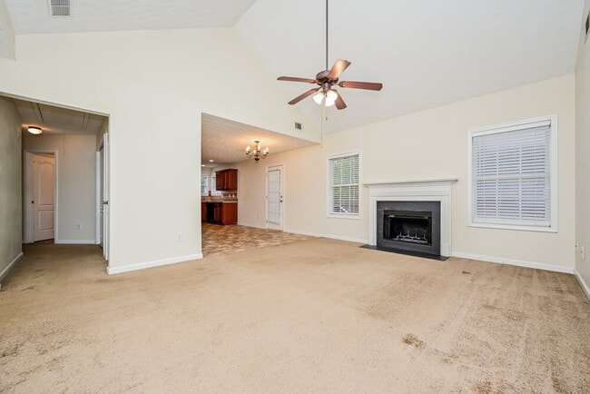 Photo - 10 Stone Ridge Dr