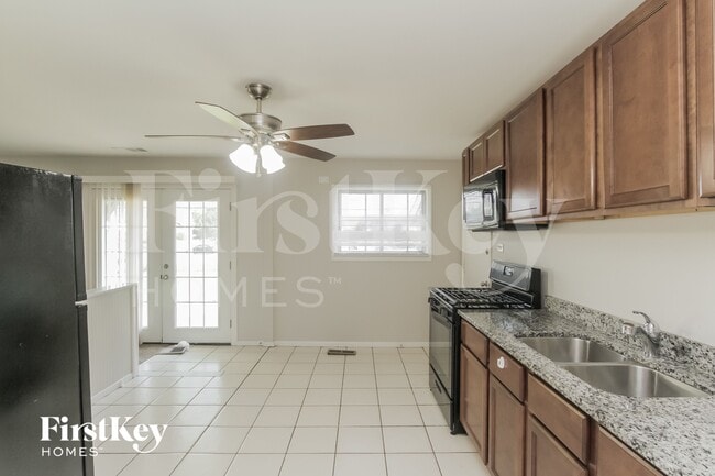 Photo - 17031 S 88th Ave