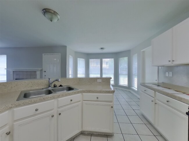 Photo - 1702 Glacier Blue Dr