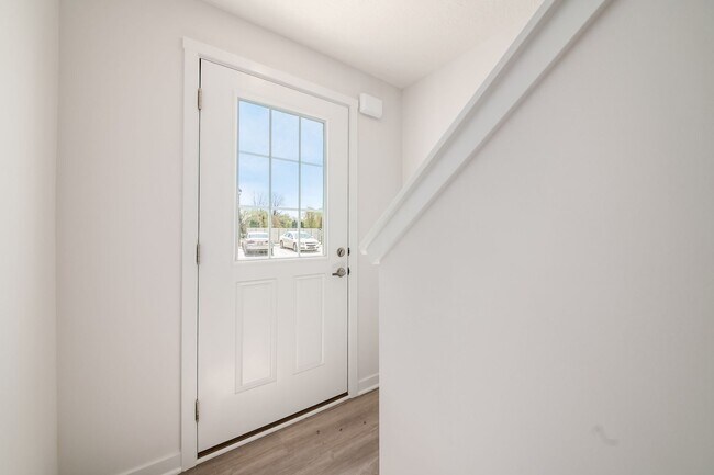 Photo - 122 Red Willow Dr