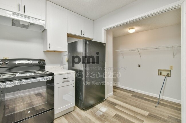 Photo - 42 Greenwood Cir