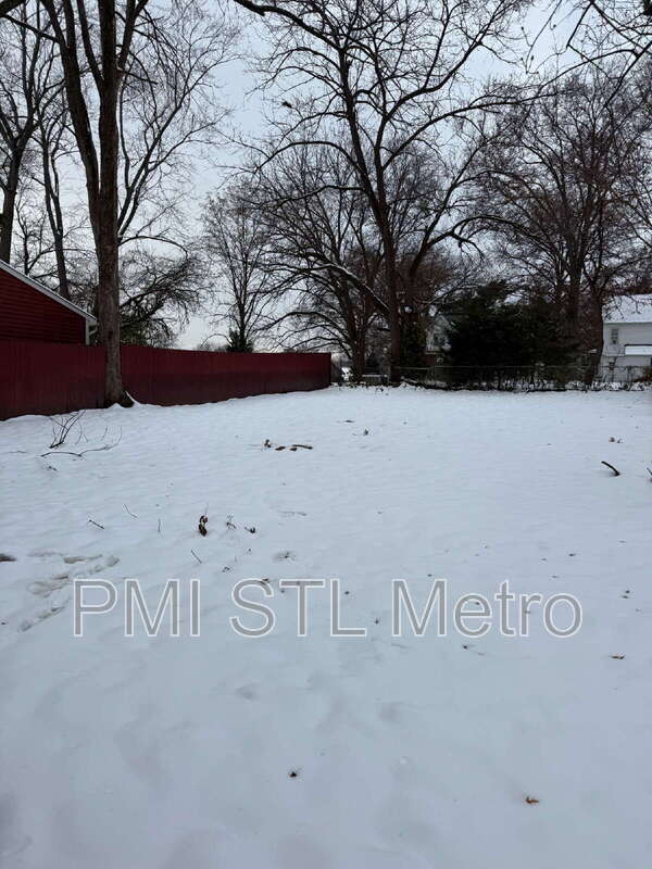 Photo - 2915 Ridgeway Ave