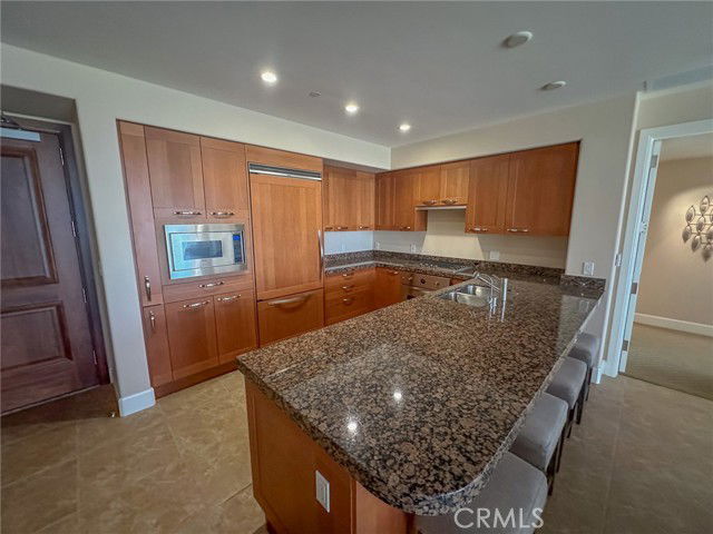 Photo - 5068 Scholarship