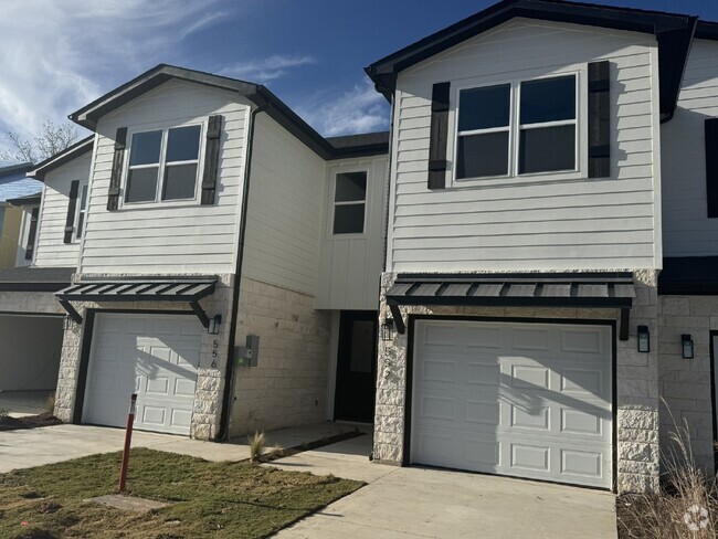 Building Photo - Two bedroom two and half bath BRAND NEW to... Rental