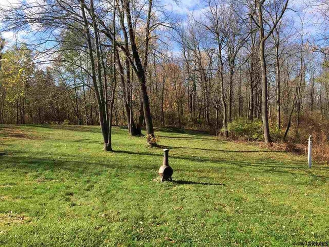 Photo - 496 Old Niskayuna Rd