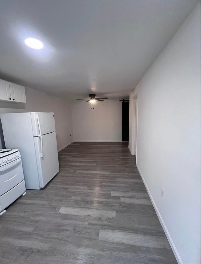 0004 Newton St