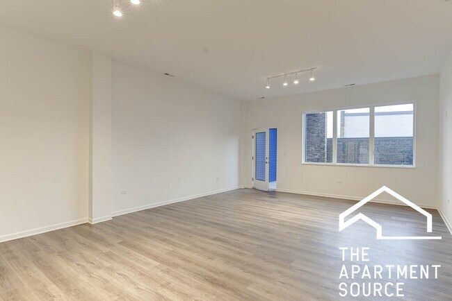 Photo - 2550 S Wabash Ave Unit 304