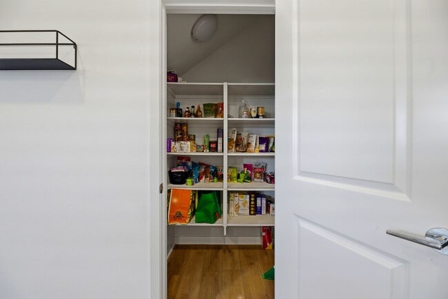 Photo - 4 Bedroom Townhome for rent In Murrieta
