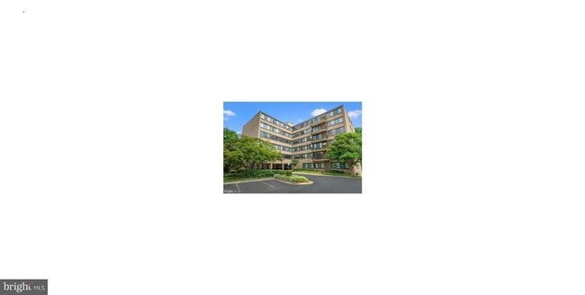 Photo - 600 Roosevelt Blvd Unit G16