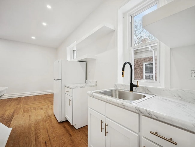 Photo - 236 Harvey St Unit 2