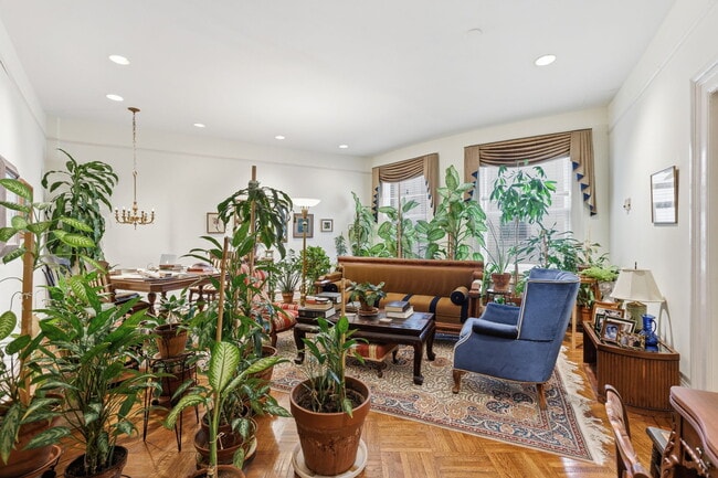 Photo - 2126 Connecticut Ave NW Unit 77