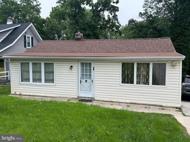 Building Photo - 59 Northwood Rd Rental