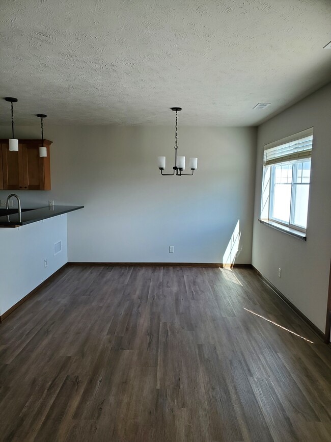 Photo - 859 W Desert Vis