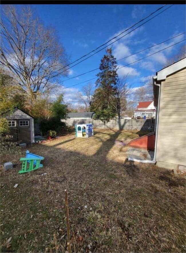 Photo - 127 Liverpool Ave