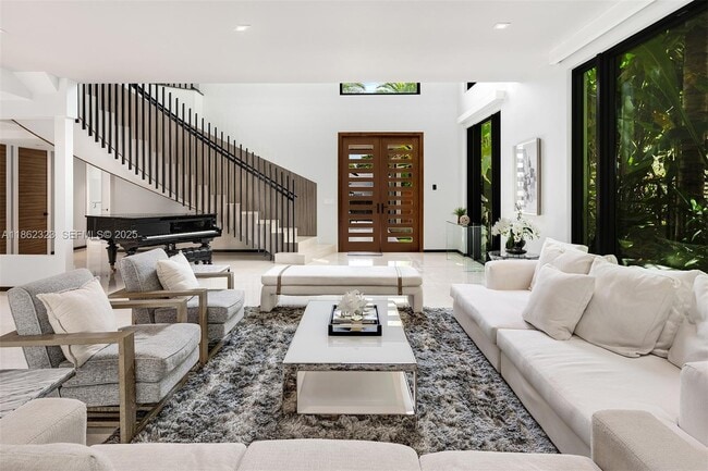 Photo - 3734 Chase Ave