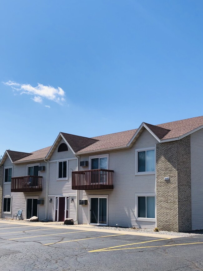 Building Photo - Edgewater Rental