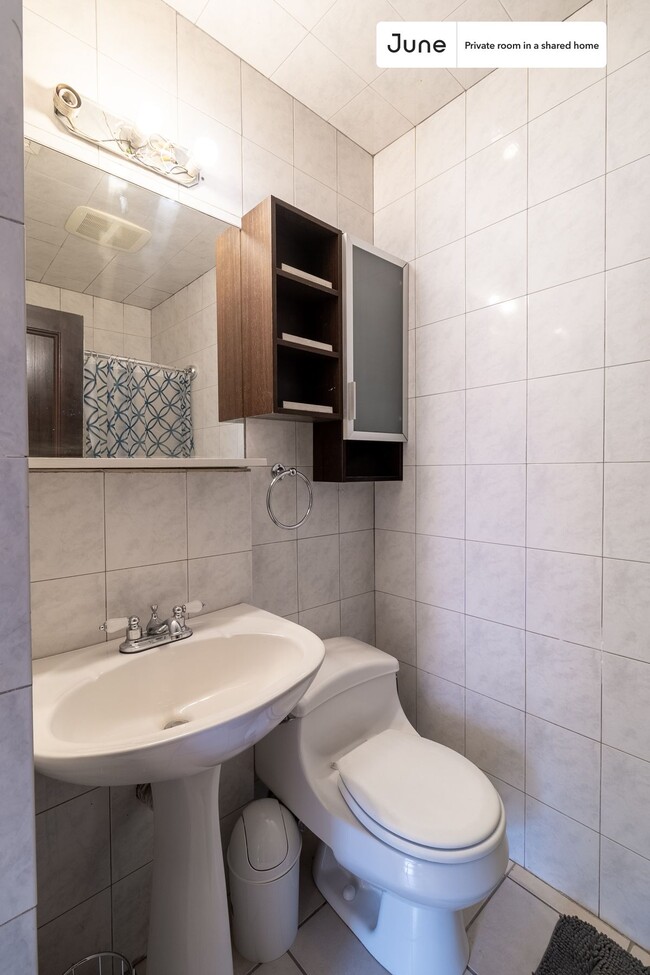 Photo - Room in Shared 4 bed/2 bath home Unit D