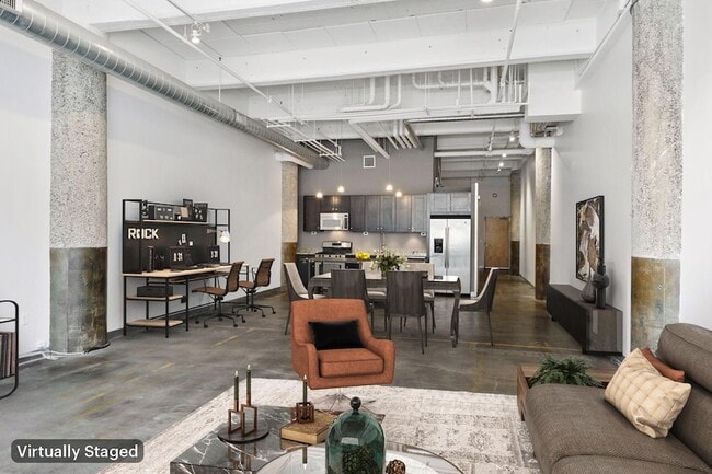 Photo - 700 N Washington Ave
