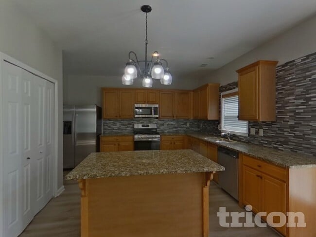 Photo - 7259 Madison Cir