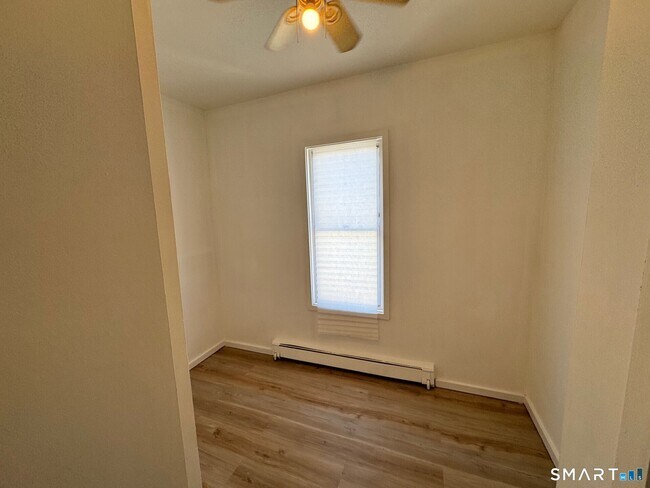 Photo - 1 Seeley St Unidad 2